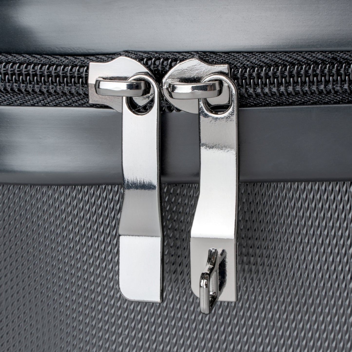 Sailing Shark Suitcase Dark Grey